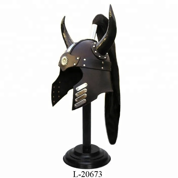 Средневековый Кожаный защитный шлем с хвостом и Рогами