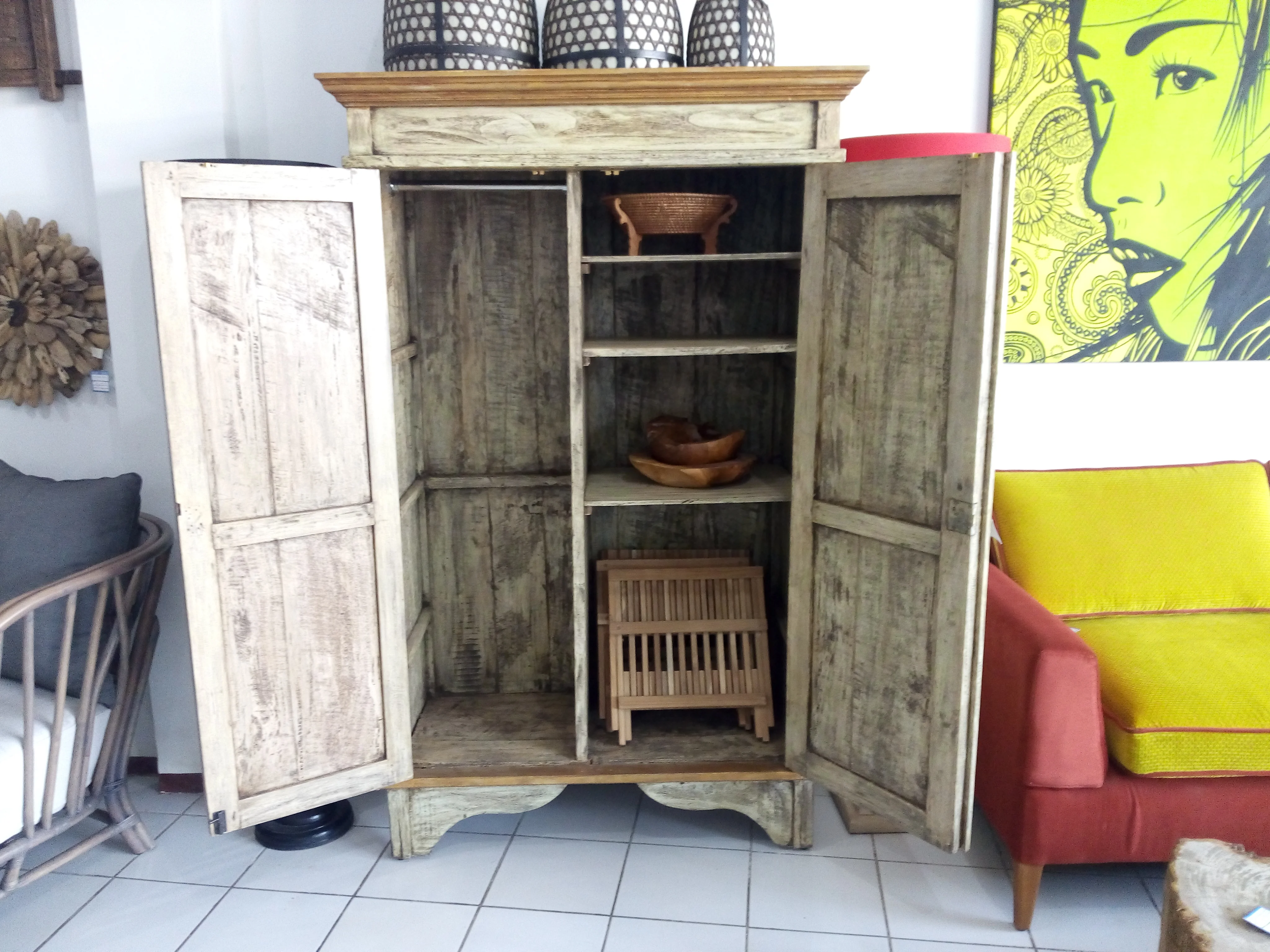 Antique Wardrobe in old style finish for Bedroom Furniture, Bedroom set, home furniture