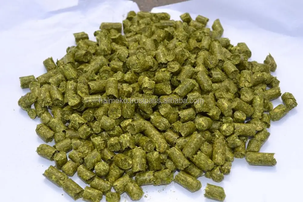 Alfalfa or lucerne pellets for feeding farm animals