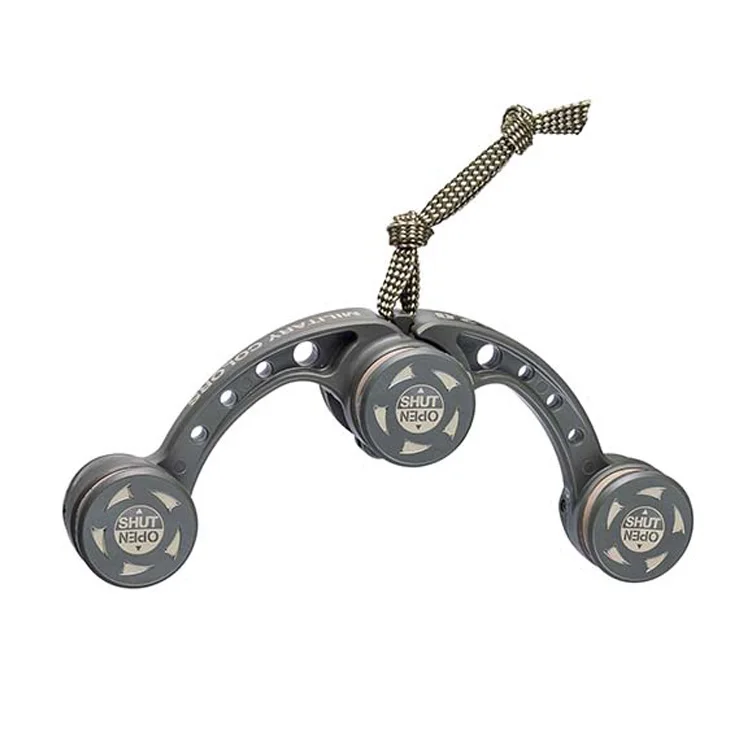 Japanese Daiichiseiko fast fishing knot tying tool to leader line with the FK Knot