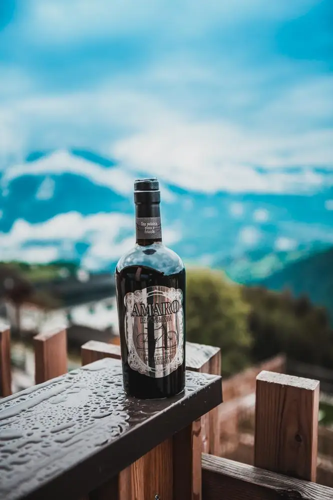 Сделано в Италии, хорошо сбалансированный напиток, насыщенный ликер 70 cl AMARO