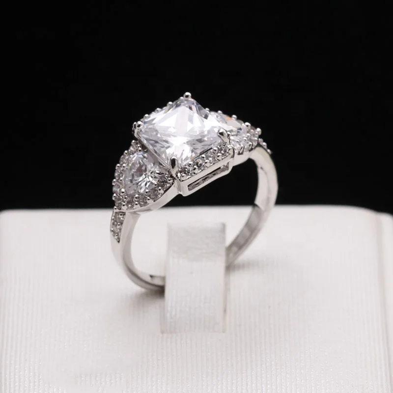 
Creative Large Square Stone Engagement Band Ring for Women Alloy Made AAA CZ Ring for Wholesale 