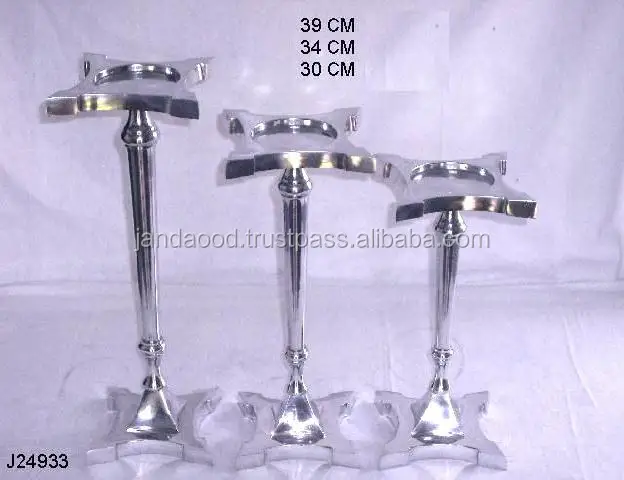 High Quality Cast Aluminum Candle Holder with Mirror Polish with Star Shape Top and Base Home Decor Diwali Festive Candle Holder