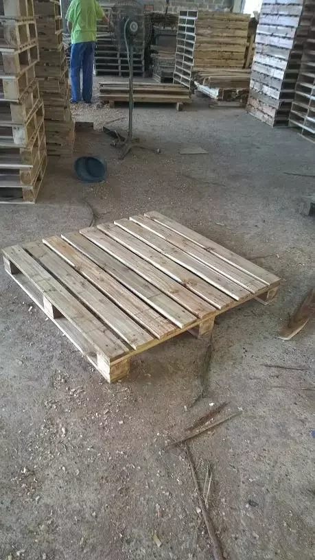 Acacia Wooden Pallets from Vietnam