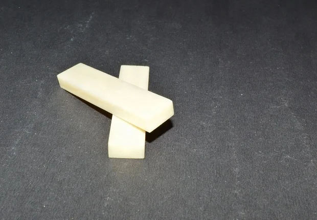 Ready Ship White Bleached Vintage Bone Guitar Nut Saddles Stringed Instruments Parts Accessories Bone Blank Acoustic Guitars