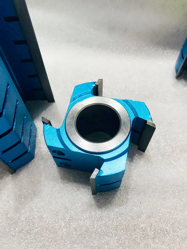 90*35*4T * H40 Китай сверхтонкие частицы цементированный карбид деревообрабатывающие ножи спиральная режущая головка