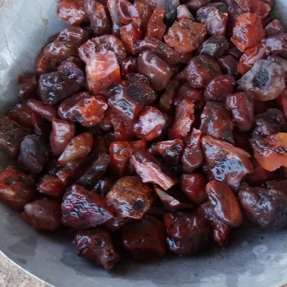 
natural High polished red Carnelian quartz chips for fire pit and home garden and back yard 