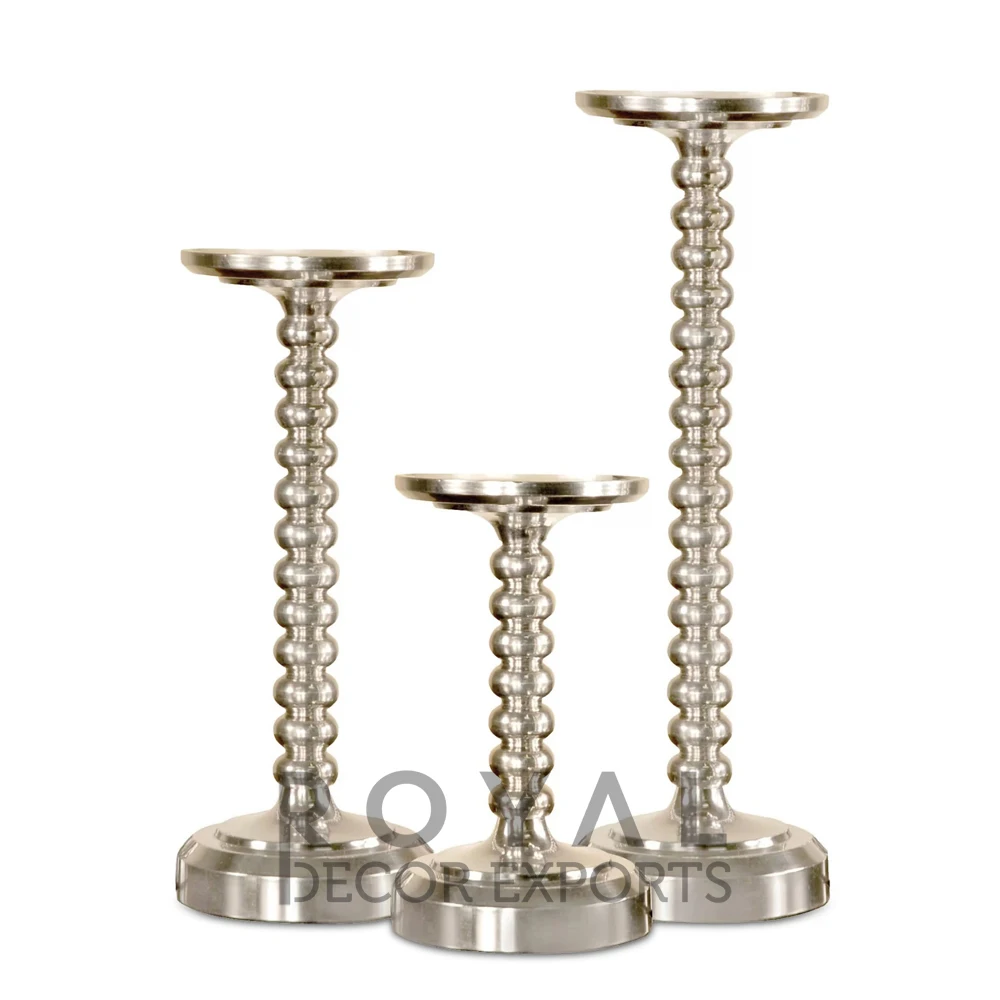 New Arrival Antique Finished Metal Tea Light Candle Holder Wedding Decoration High Candle Holder Decor Luxury Home Decor Pillar