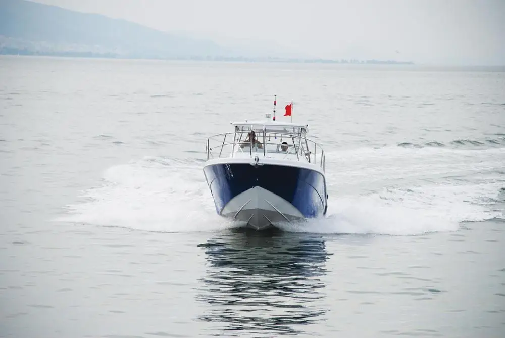 
Wholesale Fishing Boat Bonito 32-Ib 