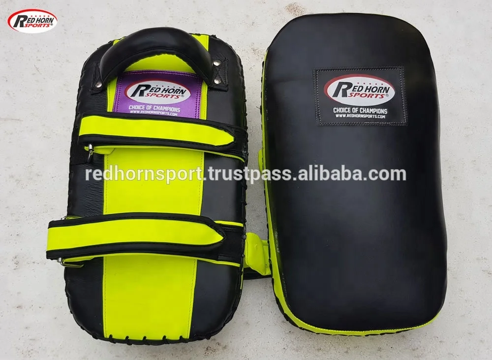 Black & White High Quality MMA Thai Pads, Karate Kick Shield, Training Kick Shield taekwondo kick pad taekwondo kicking