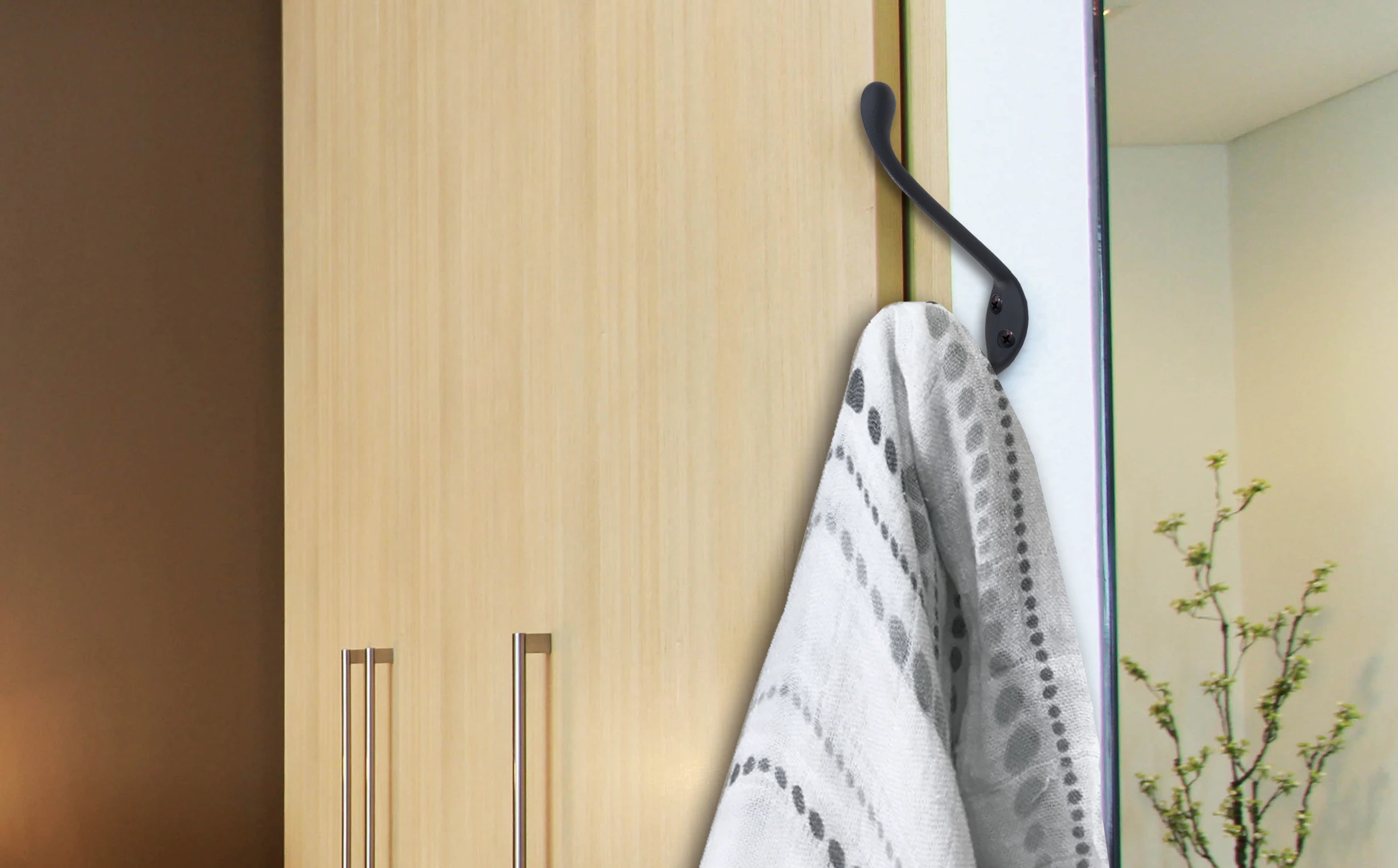 Rustic Style Black Cast Iron Large Wall Robe Hook