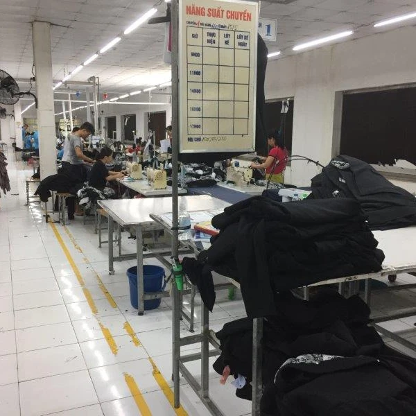 Woman Blazer for Autumn Winter During Production Inspection Service in Vietnam
