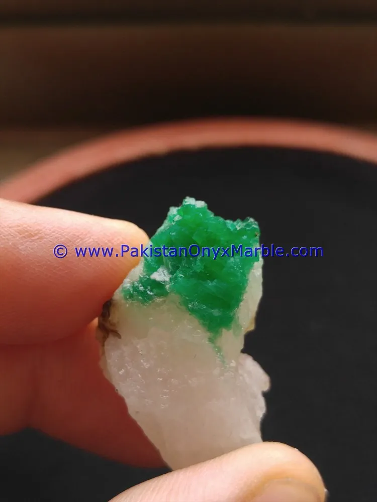 terminated crystals mother rock matrix Pakistan emerald specimens