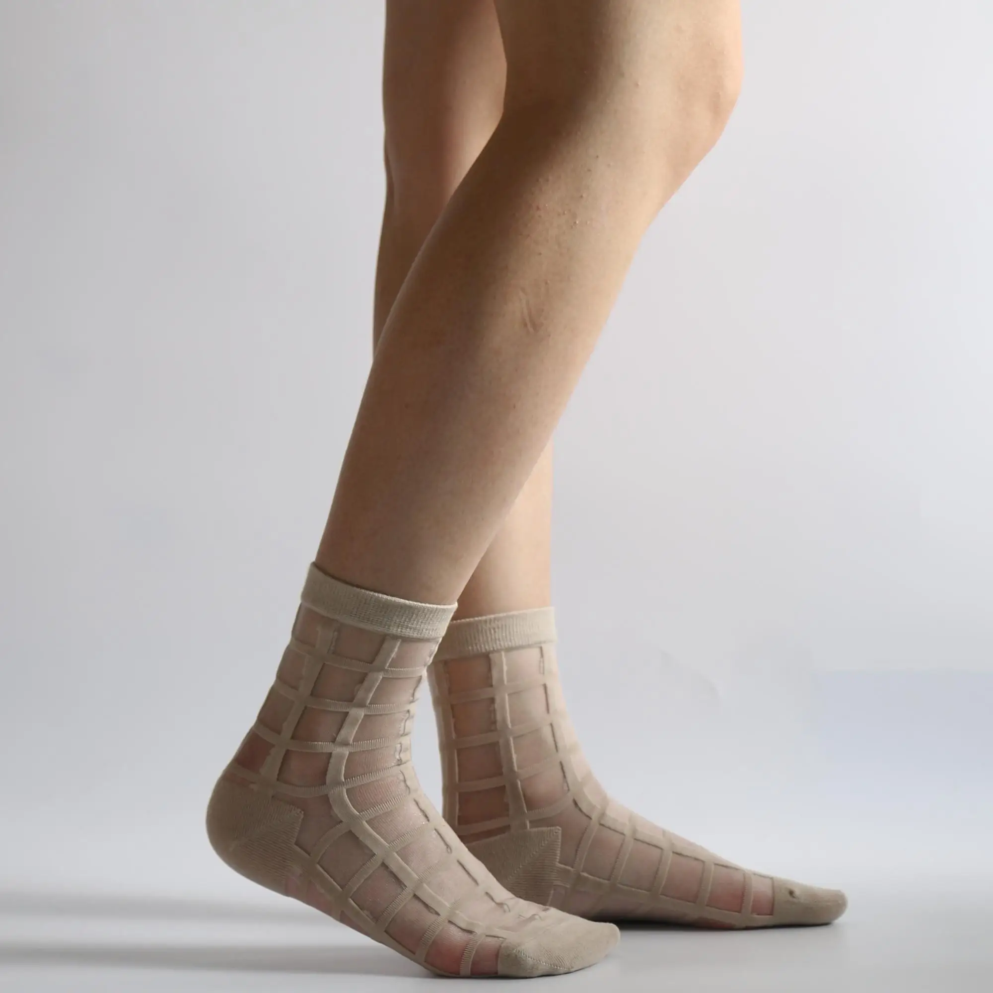 
Wholesale New product cheap sweet tulle transparent summer socks for women 
