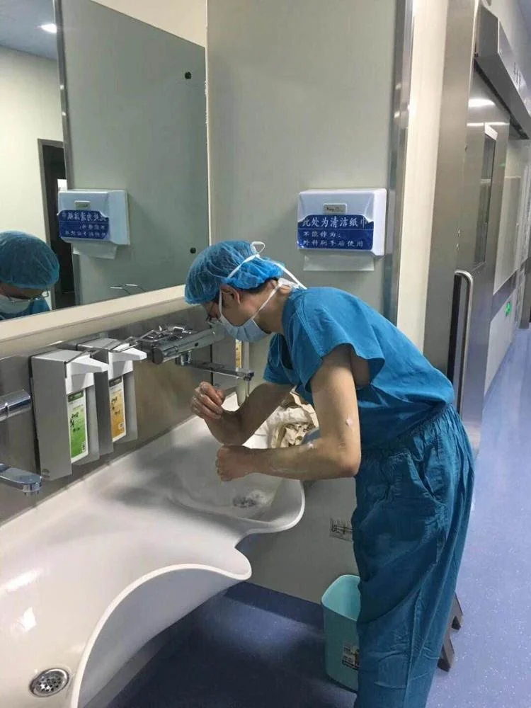 Modern white  Public Bathroom Hospital Hand Washing Sink