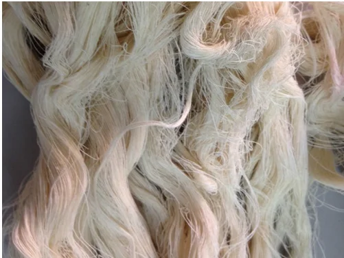 
WHITE COTTON YARN WASTE 