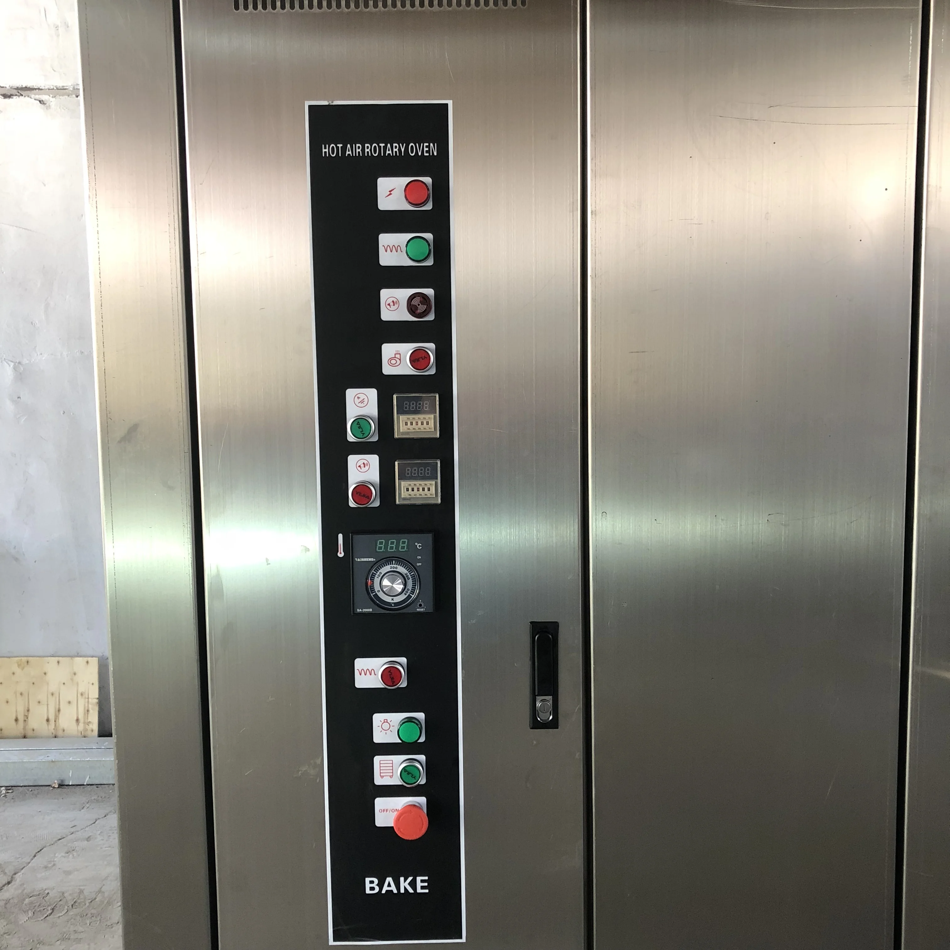 baking equipment Gas power 32 trays Rotary Rack oven for pizza bread making machine