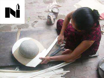 
GHANA BRITISH STYLE PITH HELMET 