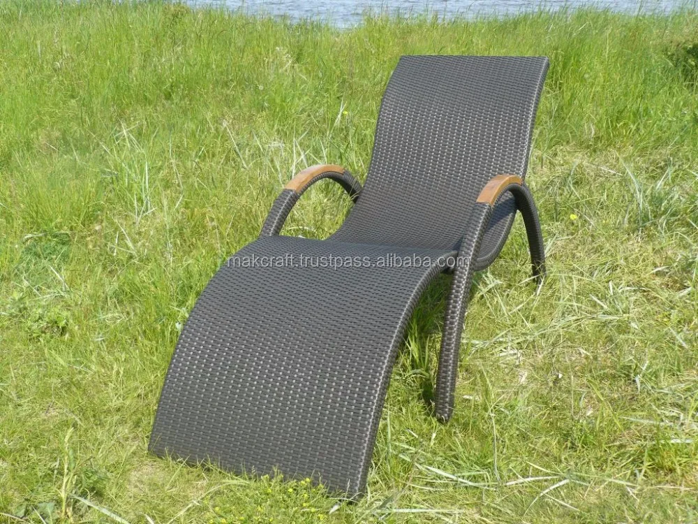 
Wicker Rattan Outdoor Rattan Sunbed Lounger Chair - Synthetic Rattan Outdoor Sun Lounger- Garden Chaise Lounge Outdoor Furniture 