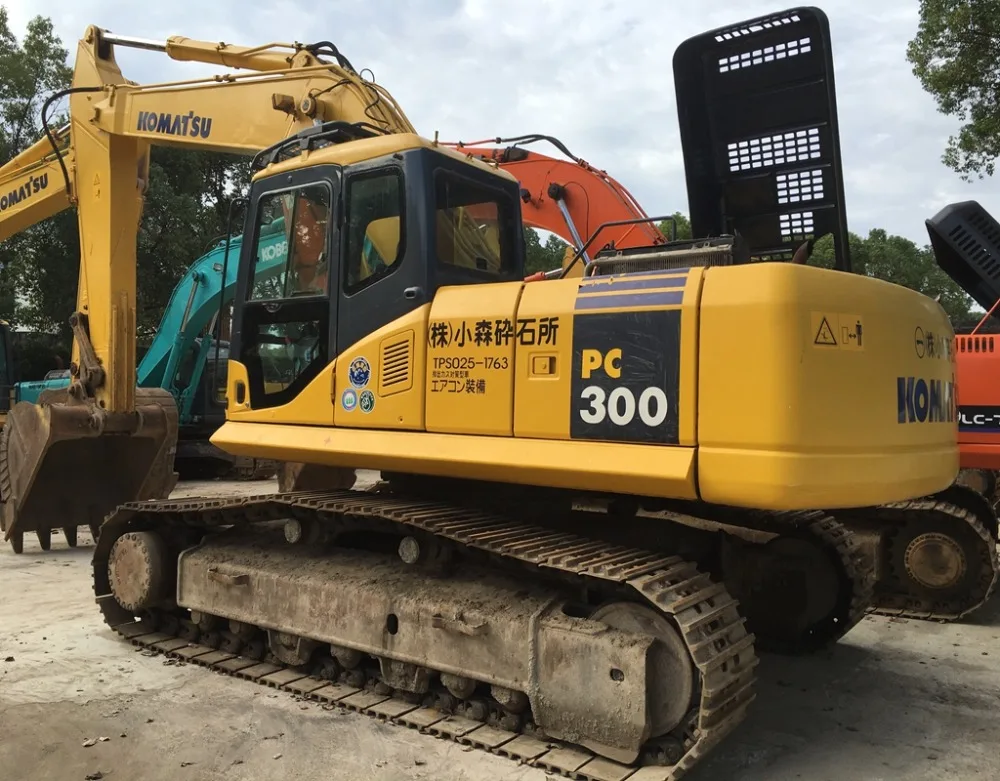 Strong Power Construction Equipment Komatsu PC300 Model for heavy work / Working Condition Excavator for sale