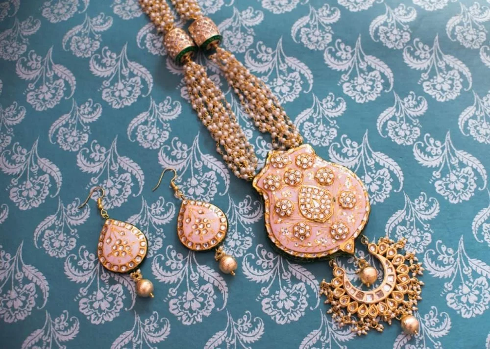 
Premium Top Rated High Quality Meenakari Kundan Handmade Jewellery Sets At Best price 