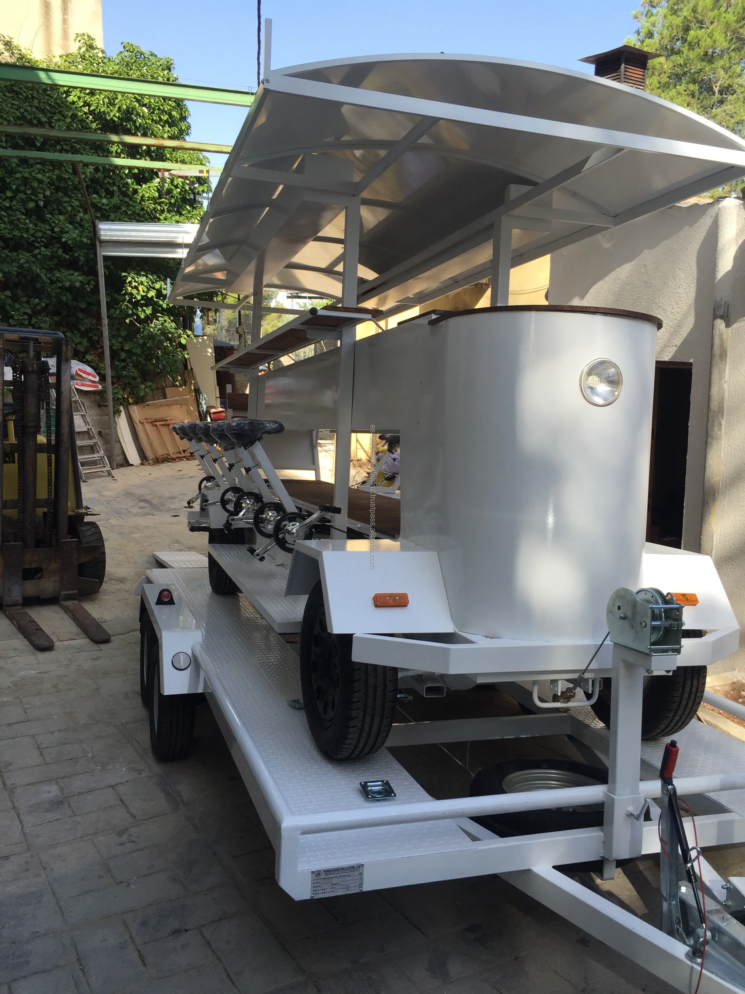 BUS PEDAL CHILDREN FUN