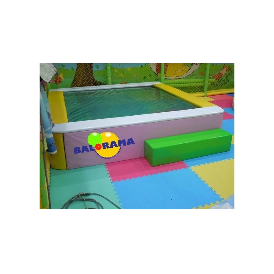 Водный батут крытая игровая площадка детская