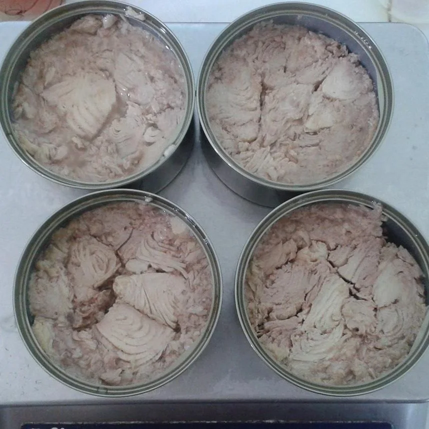 CANNED TUNA IN OIL