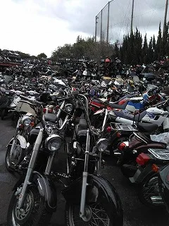 JAPANESE HIGH QUALITY USED MOTORCYCLES WITH WHOLESALES PRICE (WE handle only FULL Container 20 or 40 Feet Container)