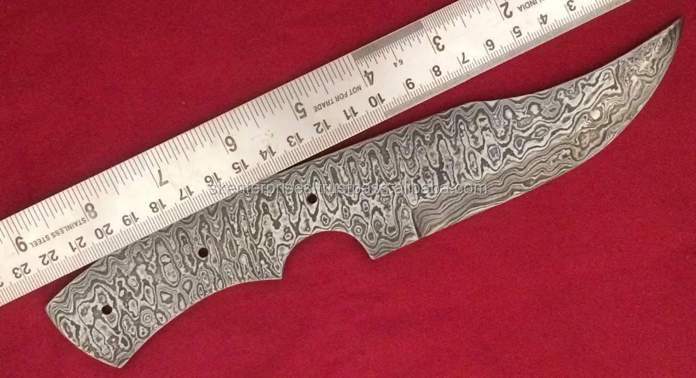 Custom made hunting/Skinner Damascus blankk blade SK-169