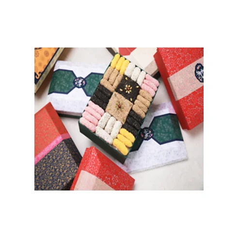 
Korean Traditional Snack: Sweet Rice Puffs Full Package Type B 