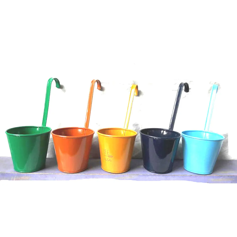 
Wall Hanging Colored Flower Pots for Wedding Home Decoration. 