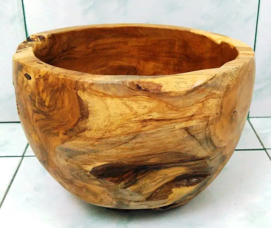 Корневая чаша из