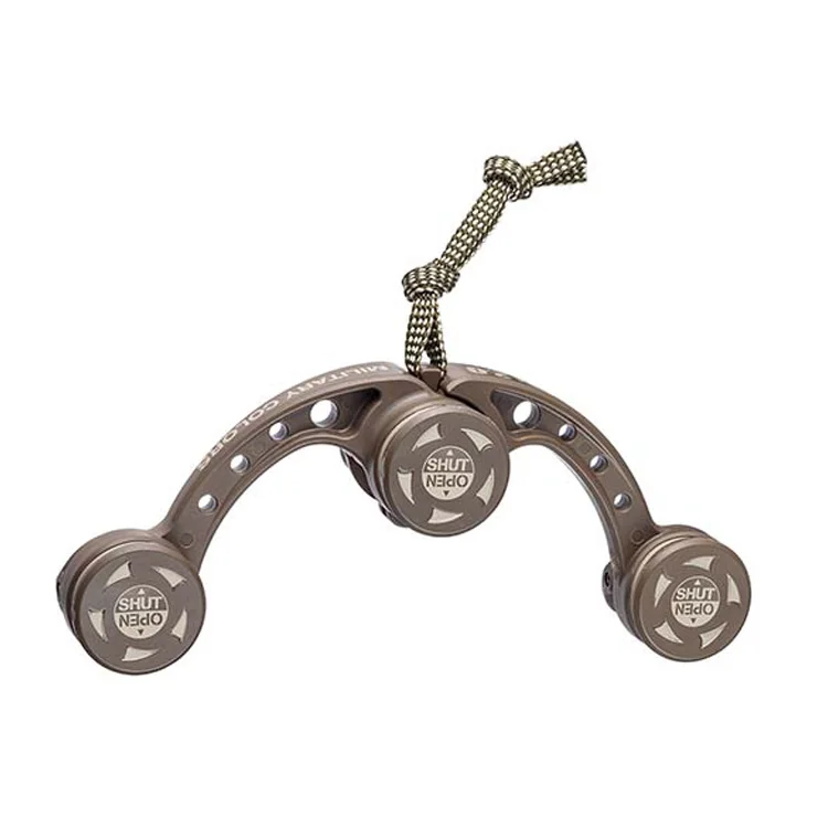 Japanese Daiichiseiko fast fishing knot tying tool to leader line with the FK Knot