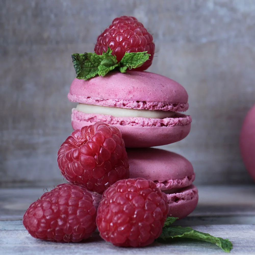 «Deo macaron cute»-это милая форма дезодорирующего крема, как macaroon. Он дезодорирует вашу кожу и приводит к отбеливанию.