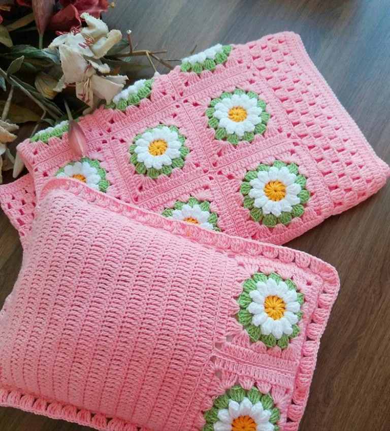 
Crochet Handmade Baby Blanket with matching Pillow 