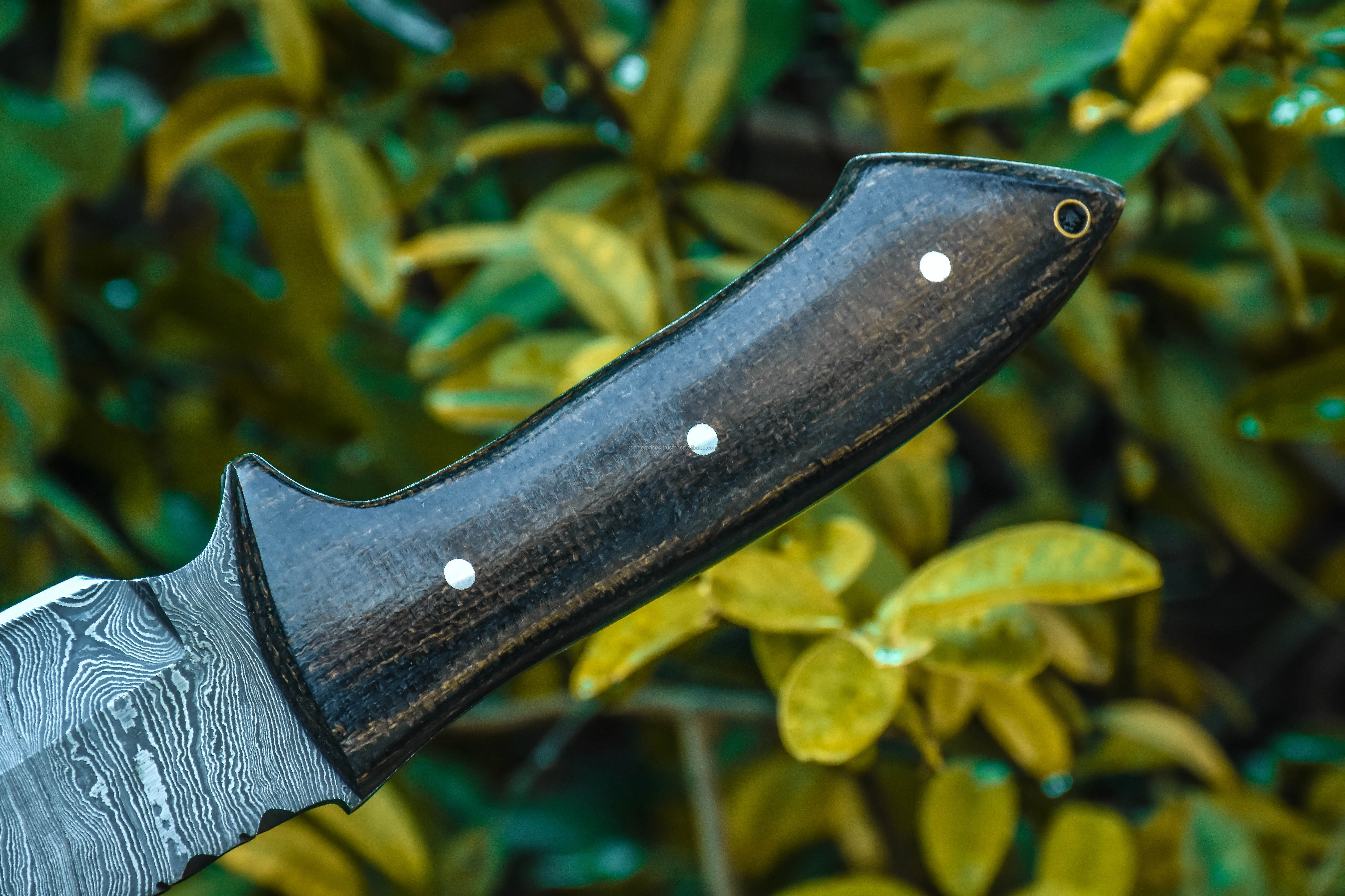 
Damascus steel handmade Tactical Outdoor Survival Sword 