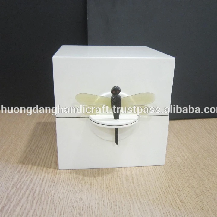 Красивая Лаковая коробка со стрекозой из Вьетнама