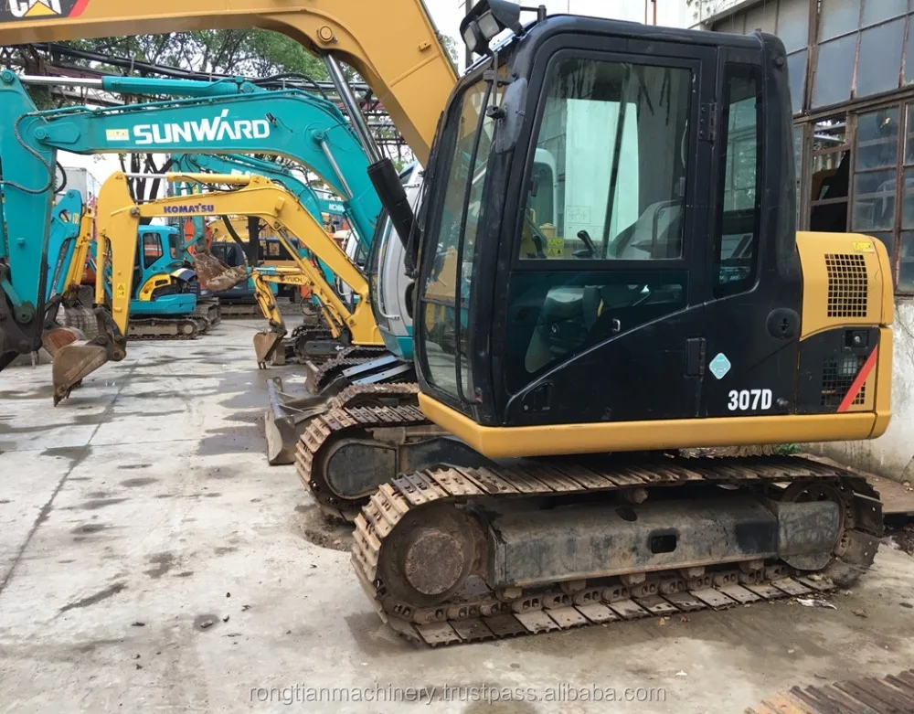 Durable Secondhand Machine original Cat 307 Excavator from Japan in yard for sale