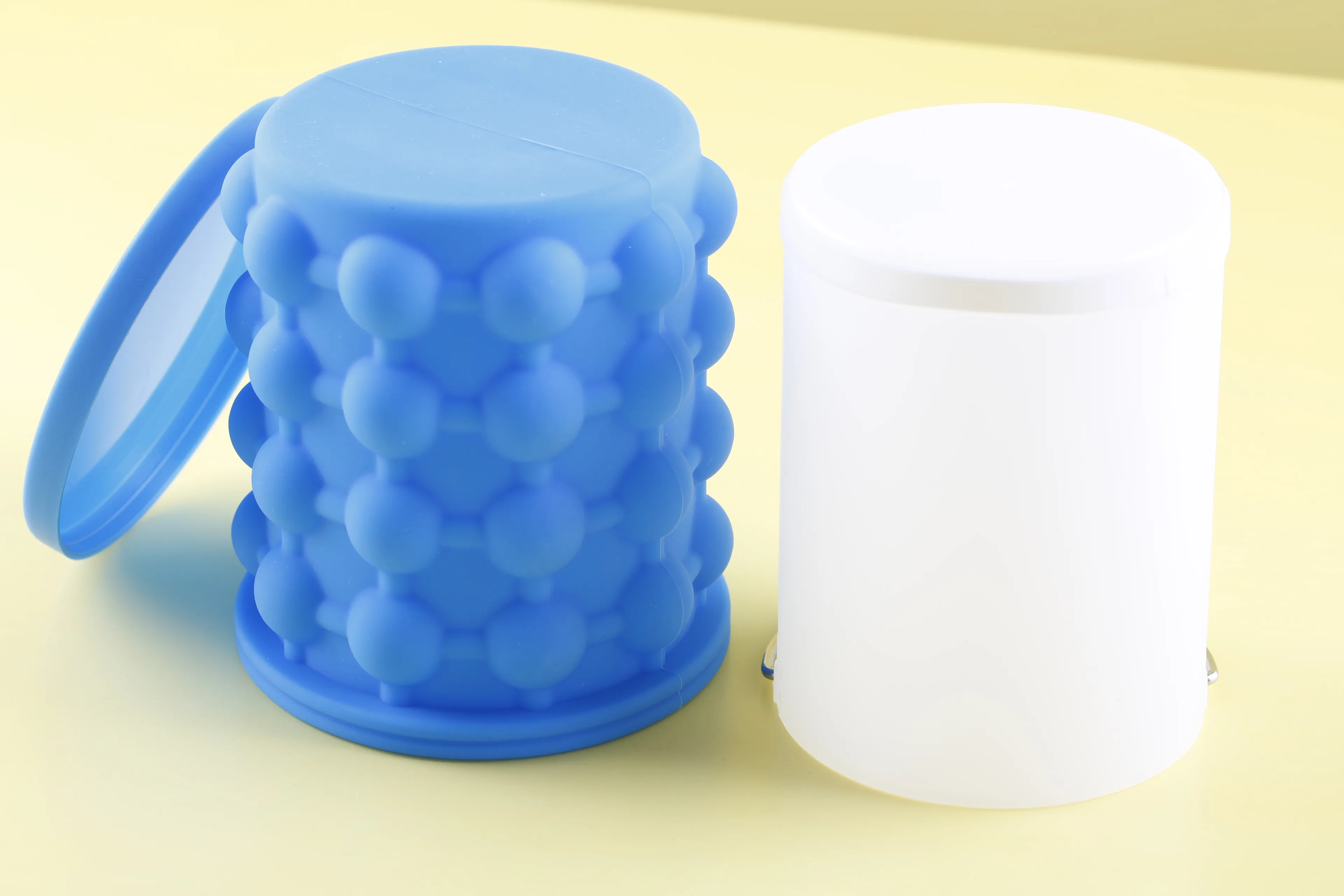 Small size Hot sales Durable Non-toxic silicone rubber ice bucket