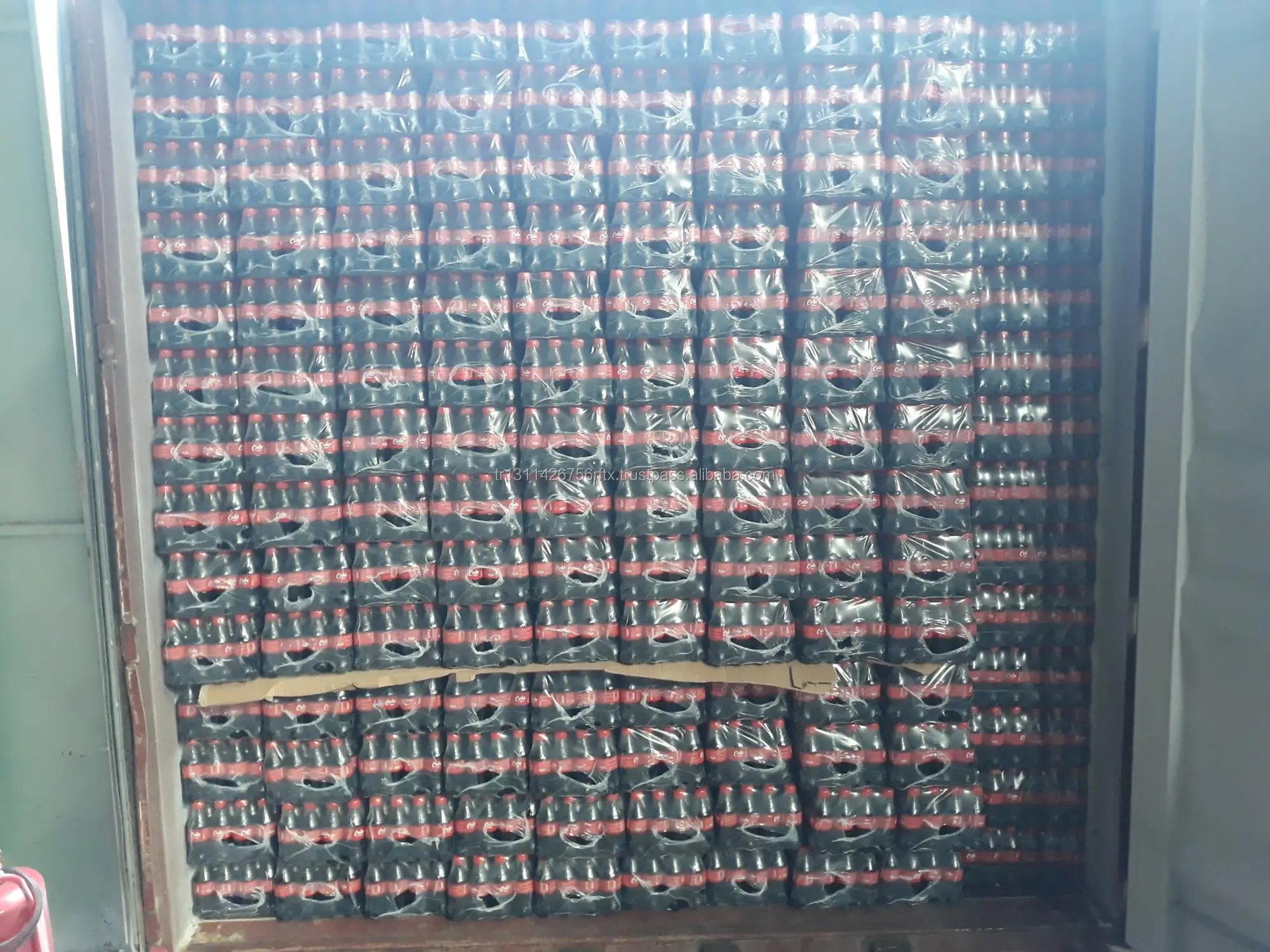 Carbonated Drinks COLA Orange Soft Drinks Soda Pop Lemon Strawberry 250 ml pet Fresh Beverages