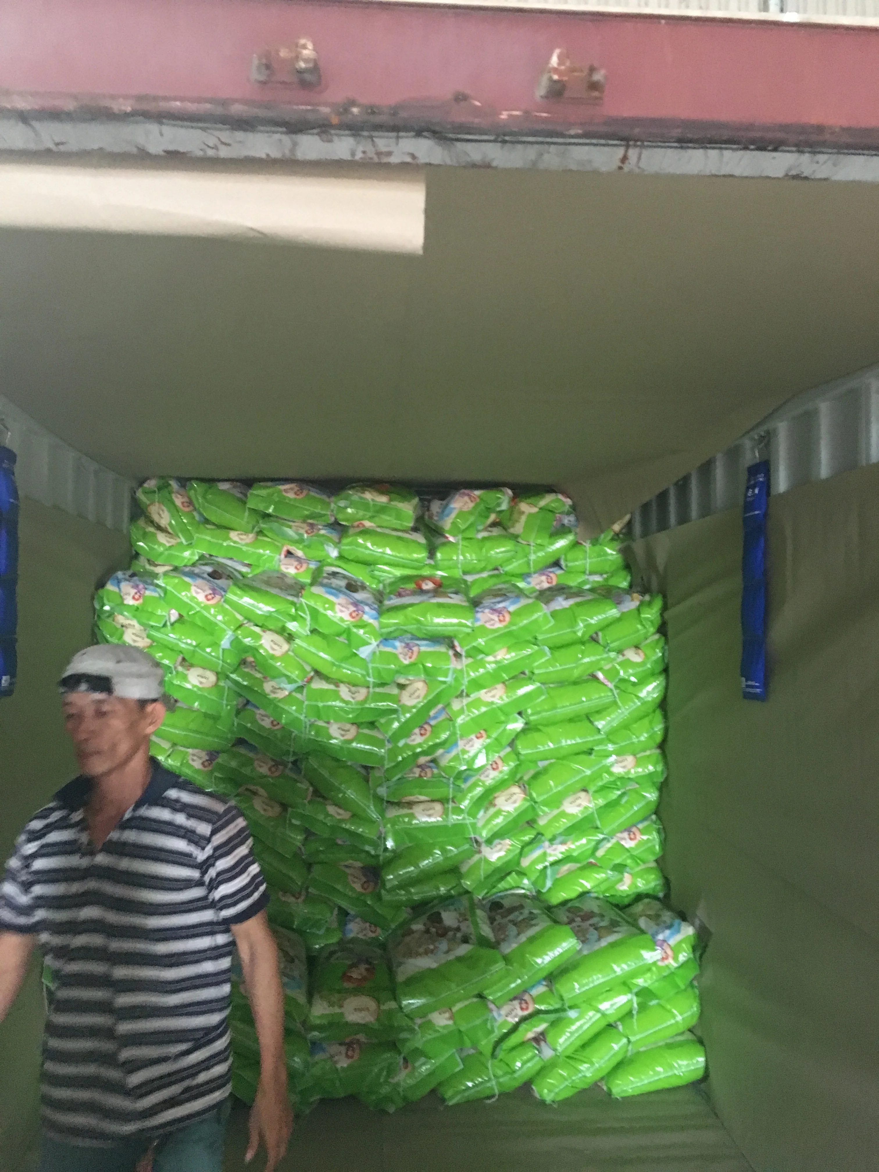 
HOT SALES !!! CHEAPEST VIETNAM FRAGRANT RICE, DAI THOM 8, HIGH QUALITY CELL: 84 901 390 588 /WHATSAPP 