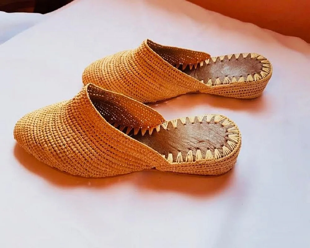 Идеальная традиционная обувь из рафии на высоком каблуке для женщин