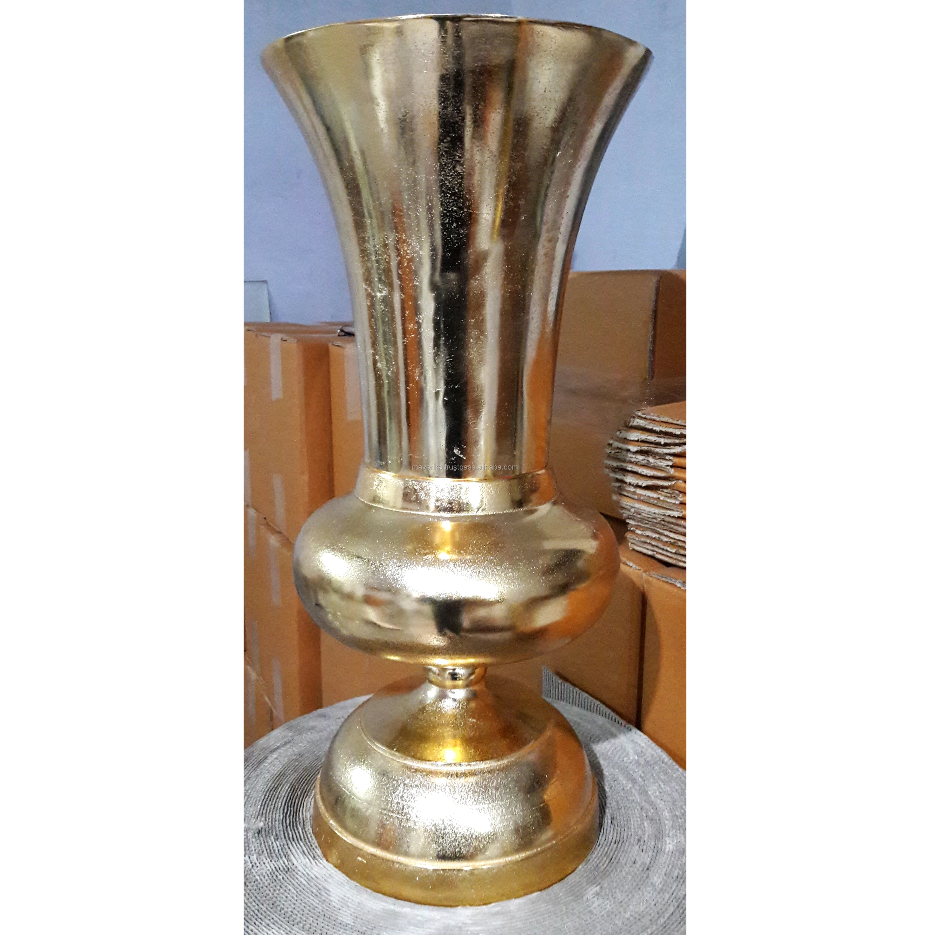 Gold Trumpet Vase Wedding Centerpieces Large Flower Vase Stand Props for Party Birthday Events Ceremony Desktop