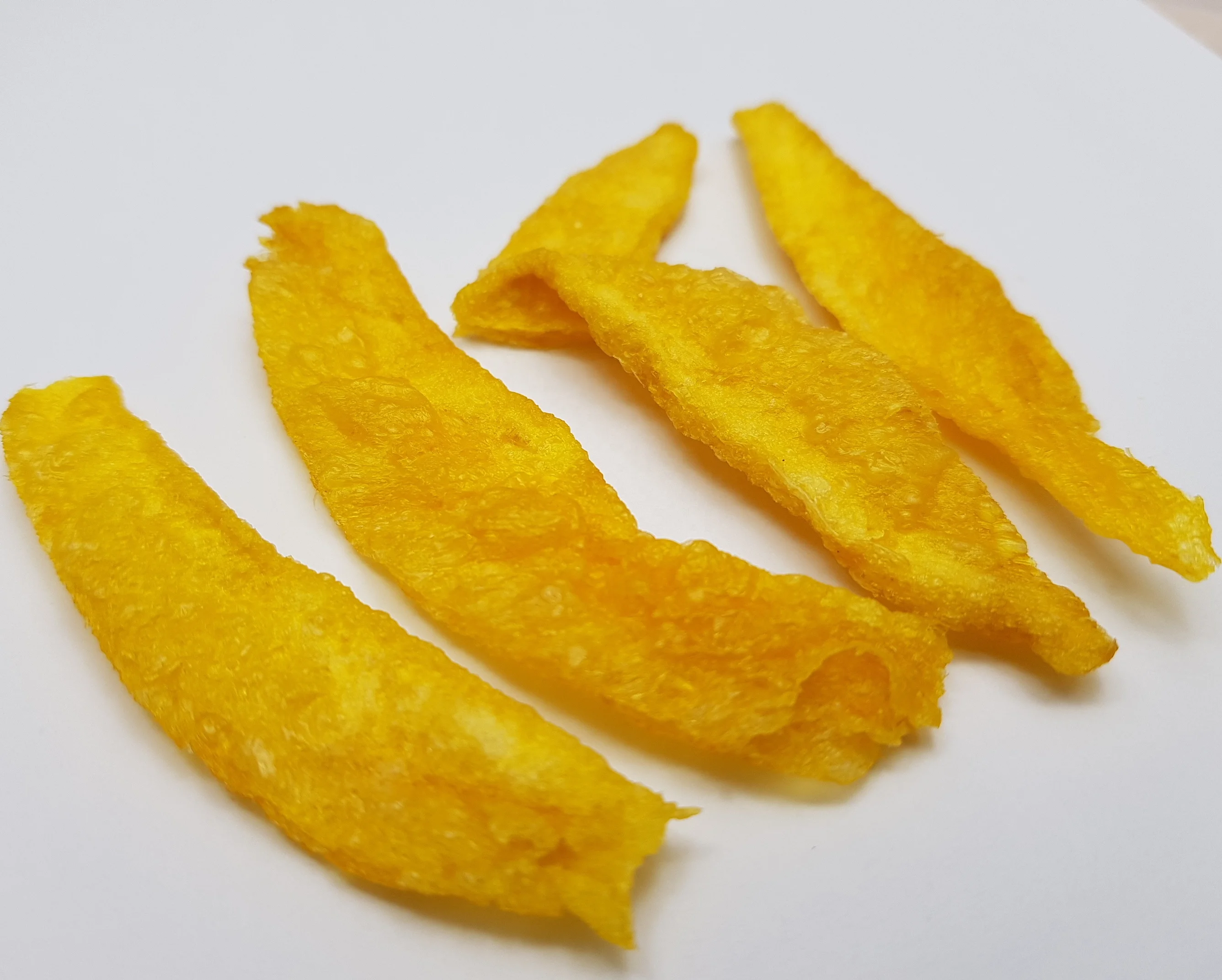 
Vacuum fried mango slices from Thailand 