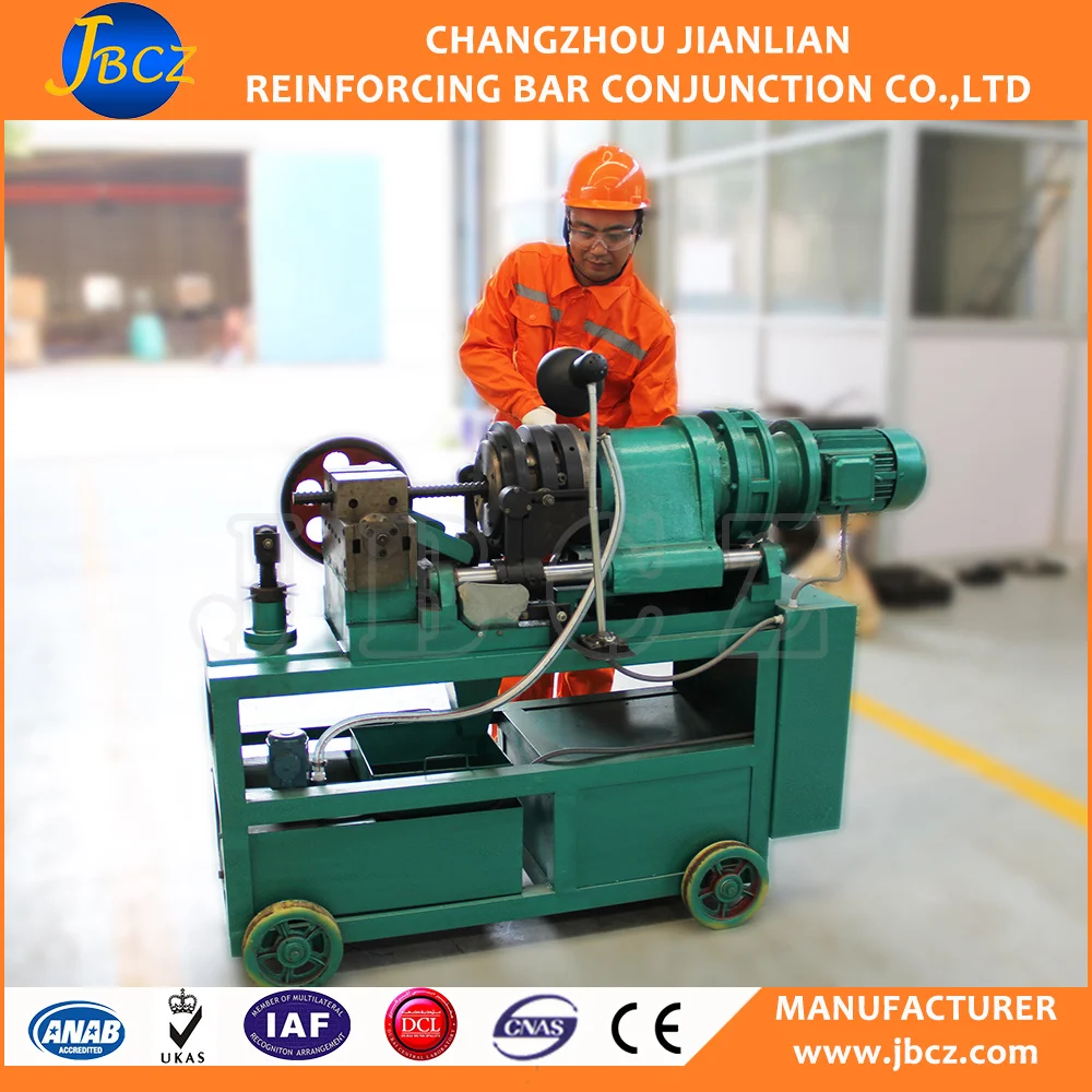 Parallel thread rolling machine