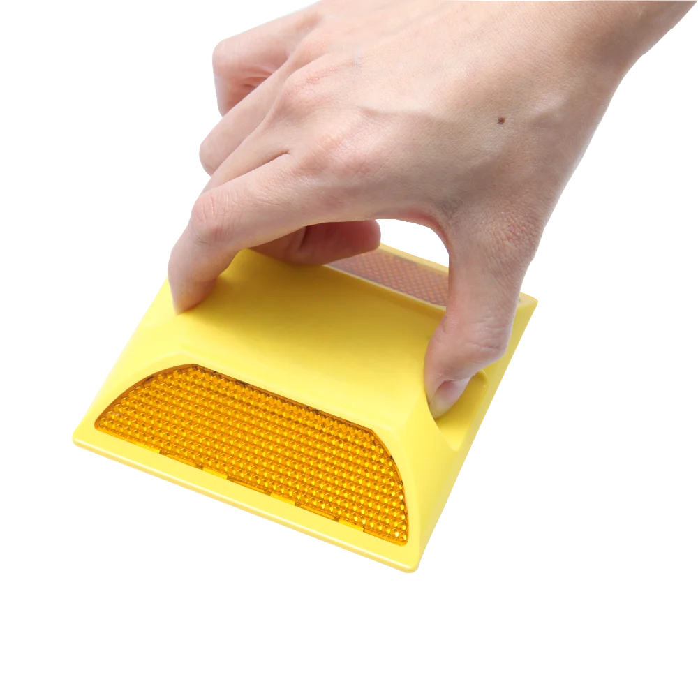 High Quality 100% Taiwan Made Reflective Plastic Road Pavement Marker Stud For Driveway