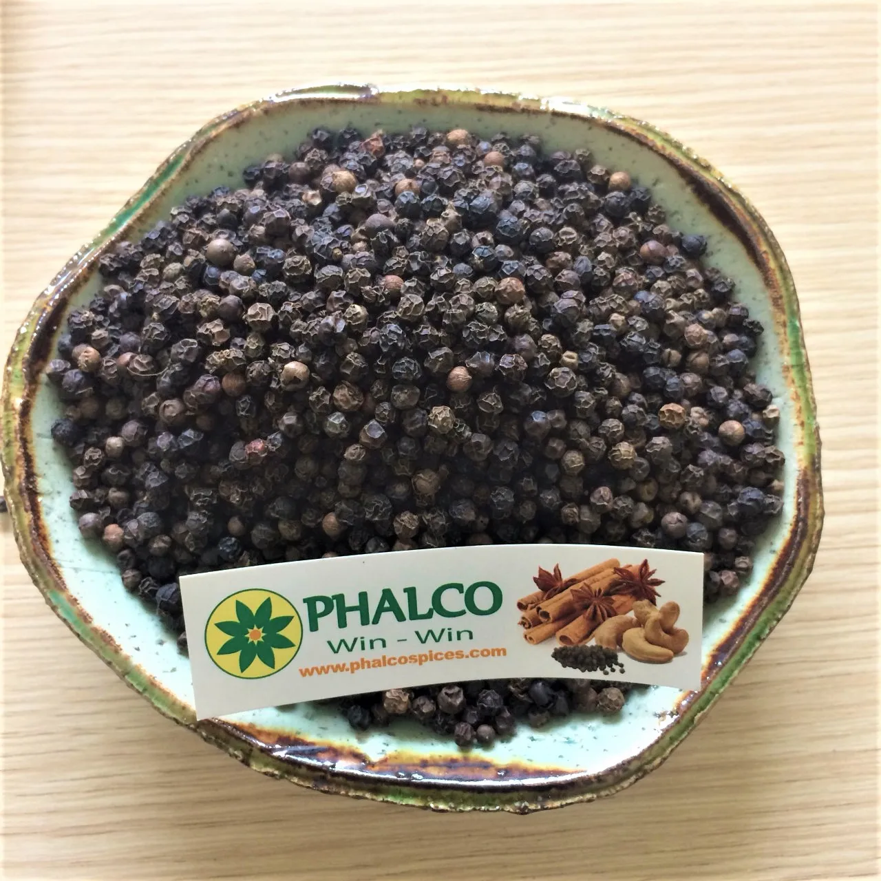 Wholesale Price 6 months Shelf Life High Quality Spices Great Taste Natural Dried Black Pepper from Vietnam
