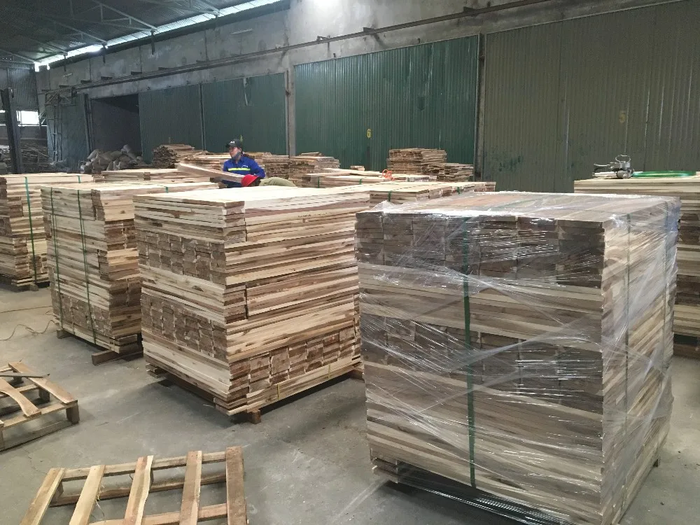 Best quality eucalyptus and acacia sawn timber for flooring from Vietnam