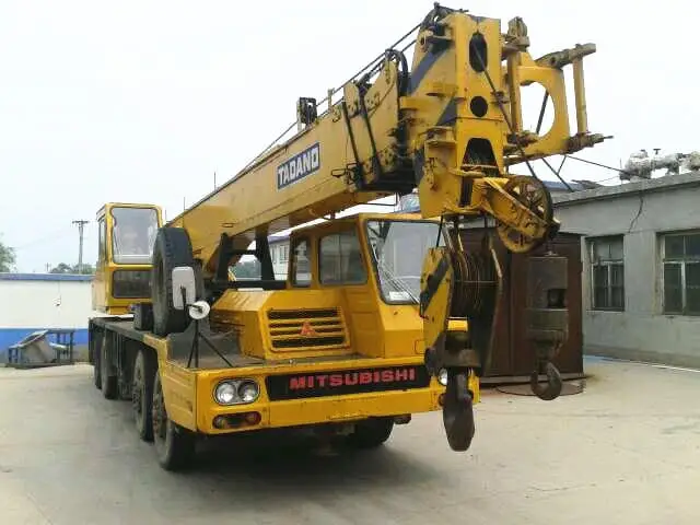 Construction Machinery Used TL-300E NISSAN 30ton Original Japanese Truck Crane